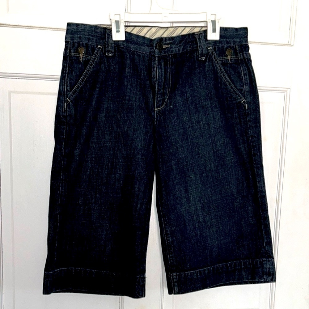 Gap Vtg 1969 Ltd Edition Women’s Sz 8 Dark Wash Blue Denim Bermuda Shorts